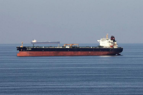 İran daha bir tanker saxladı 