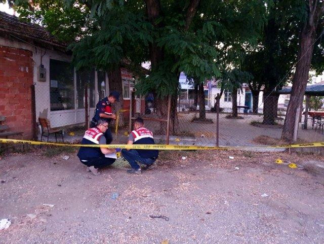 Qəssablar arasında qiymət üstündə bıçaqlanma:iki nəfərin vəziyyəti ağırdır - FOTO