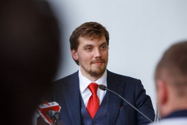 Aleksey Qonçaruk Ukraynanın yeni Baş naziri seçilib