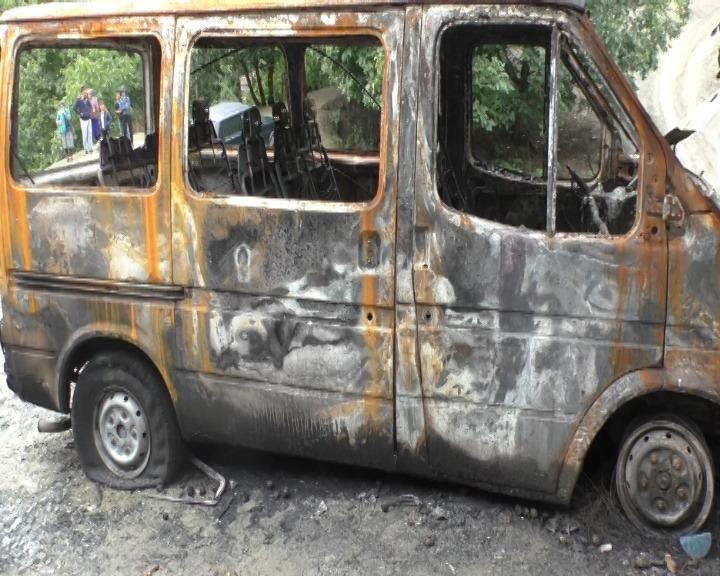 Astarada iki avtobusu yandıran şəxs saxlanıldı- FOTOLAR