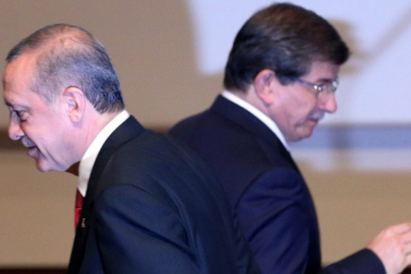 Davudoğlu partiyadan kənarlaşdırılır -AKP-də 5 saatlıq iclas
