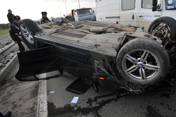 Neftçalada “Mitsubishi” aşdı - Sürücü öldü