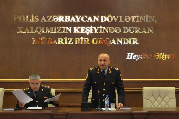 Polis generalıvəzifəsindən azad edildi
