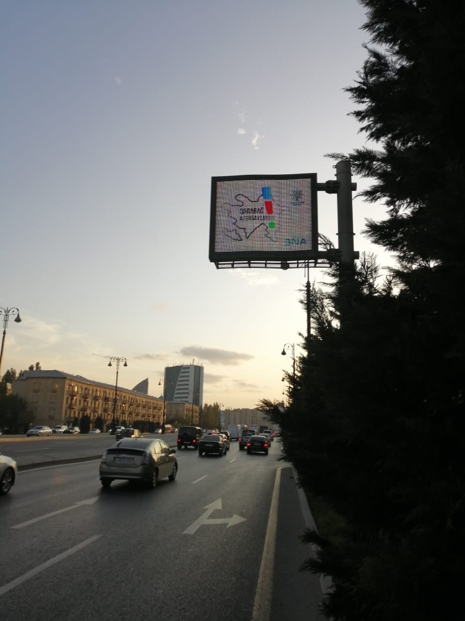 Yollarda “Qarabağ Azərbaycandır!” mesajı - FOTO
