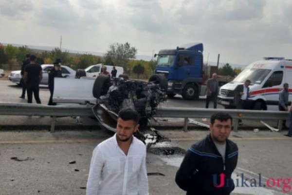 Hacıqabulda avtomobil aşdı - Ölən və yaralananlar var (Foto)