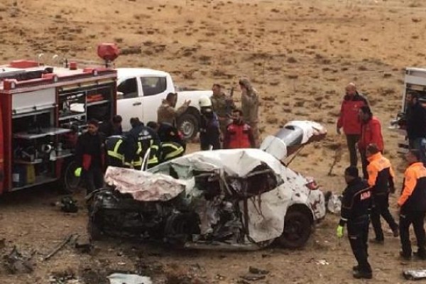 Türkiyədə iki avtomobil toqquşdu: 3 ölü,4 yaralı