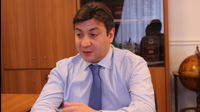Səfir Ukraynada Ermənistan hakimiyyətinin siyasətini pislədi 