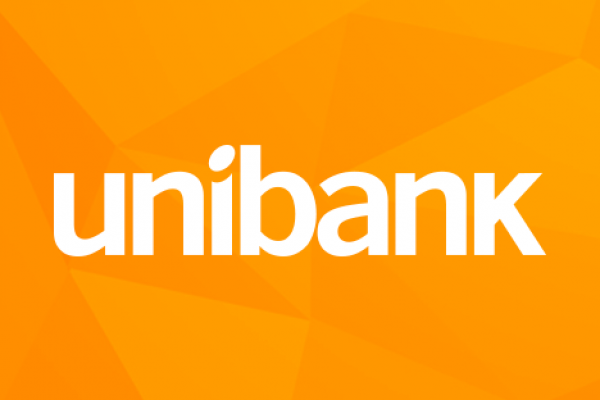 "Unibank" müştərilərinin hesablarındakı pulları SİLDİ