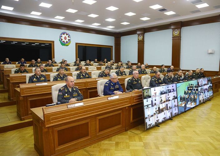 Zakir Həsənov generalları topladı - FOTO