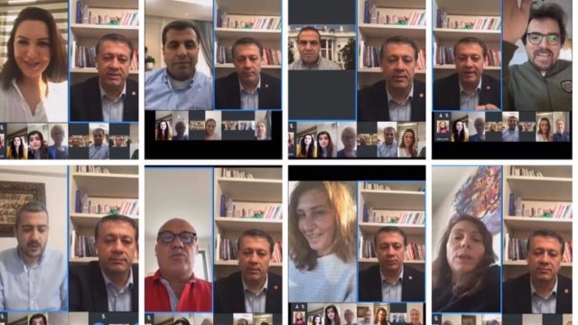 15 ölkənin jurnalistləri videokonfrans keçirdi 