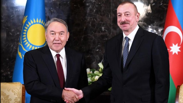 İlham Əliyev Nursultan Nazarbayevə zəng edib