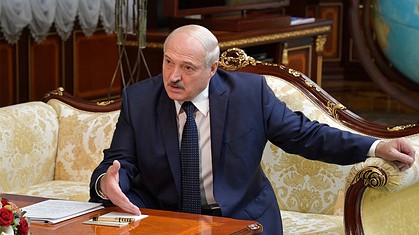 Putin Lukaşenkoya 1,5 milyard dollar verəcək 