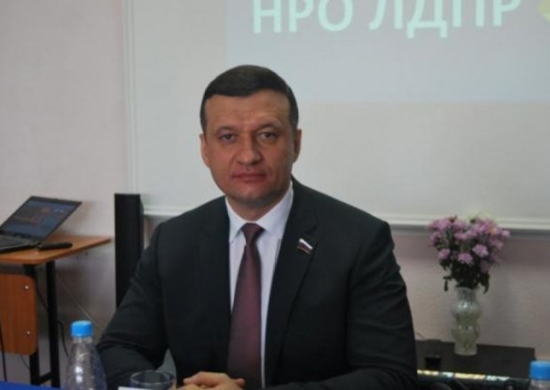“Ermənistan hərbi qüvvələrini işğal olunmuş ərazilərdən çıxarmalıdır” - Rusiyalı deputat