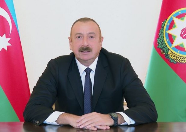 “Kasıb, yoxsul Ermənistanda bu qədər silah hardandır?” - Prezident