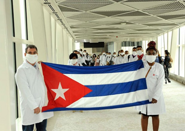 Koronavirusla mübarizə üçün Kubadan həkimlər gəldi - FOTOLAR