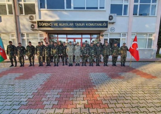 Türkiyə Azərbaycana 10 minaaxtaran it hədiyyə etdi