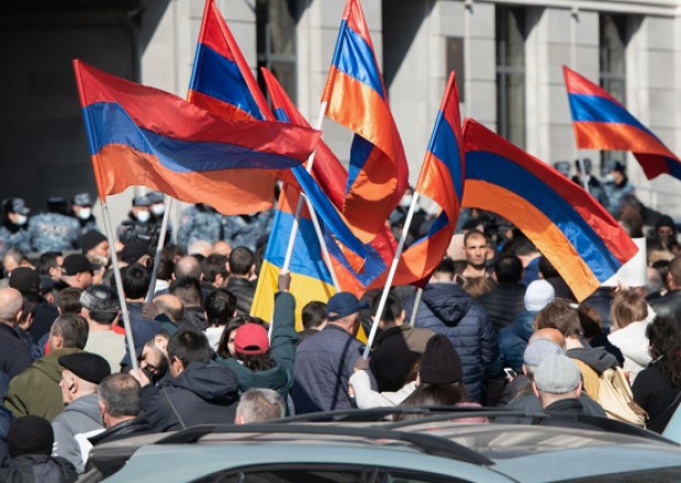 Ermənistan müxalifəti bu gün də mitinq keçirir 