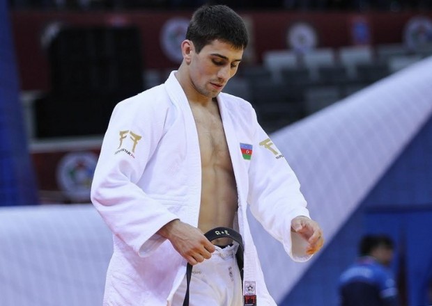 Rüstəm Orucov bürünc medal qazandı - YENİLƏNİB