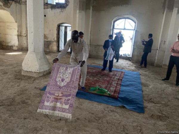 İƏT nümayəndələri Ağdam məscidində namaz qılıblar - FOTO