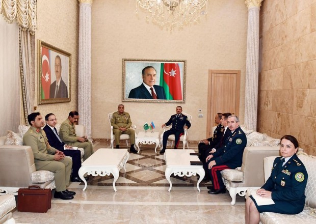 Elçin Quliyev Pakistanın ordu generalı ilə görüşdü 