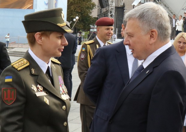 Ukraynada ilk dəfə olaraq qadına general rütbəsi verildi