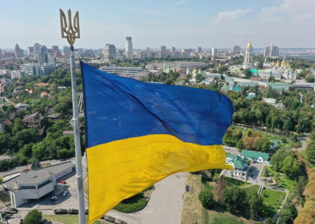 Ukrayna latın əlifbasına keçir? - FOTO