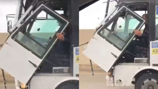 Bakıda avtobus sürücüsü qapını əlində aparır - BNA-dan AÇIQLAMA (VİDEO)