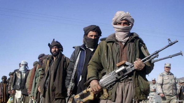 İŞİD 17 "Taliban"  üzvünü ÖLDÜRDÜ