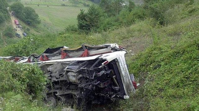 Kolumbiyada avtobus qəzası:Ölənlər var
