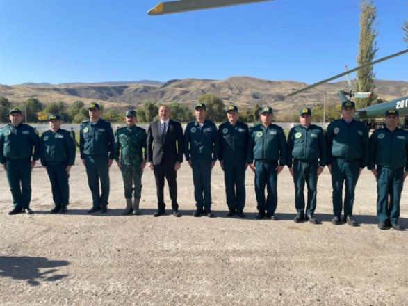 Dövlət başçısı DSX-nin yeni hərbi hissə kompleksinin açılışında- YENİLƏNİB (FOTOLAR)