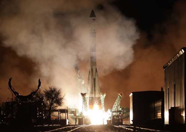 Rusiya kosmosa daşıyıcı raket göndərdi- FOTO