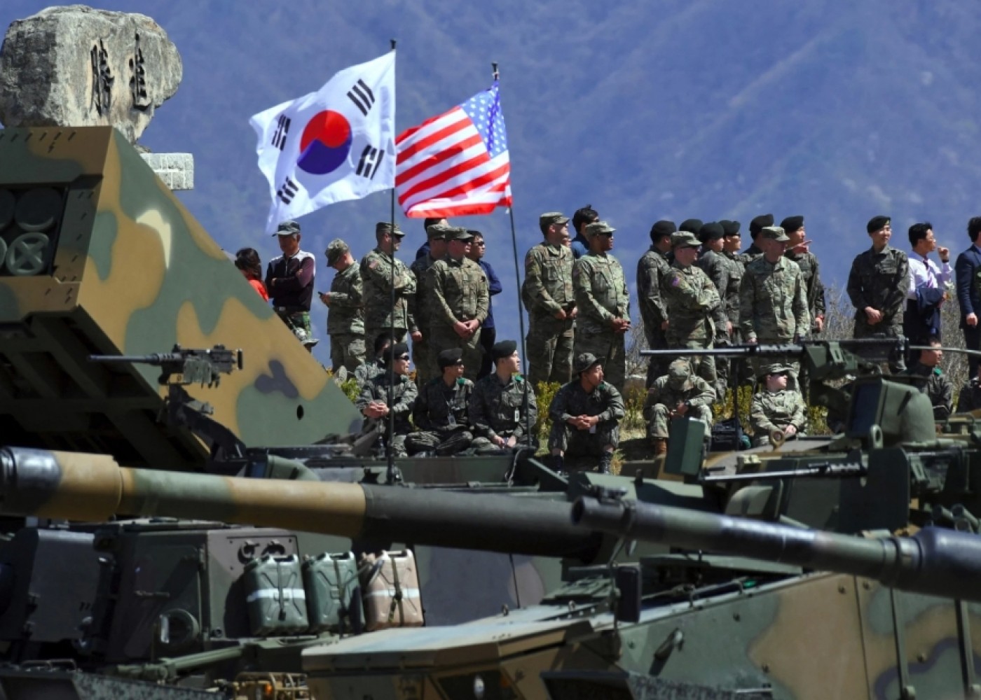 ABŞ və Cənubi Koreya ən iri hərbi təlimlərə başlayır 
