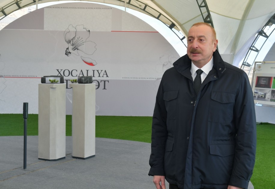İlham Əliyev Xocalıda Soyqırımı Memorialının təməlini qoydu - YENİLƏNİB (VİDEO)