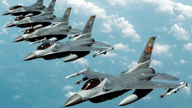 Polşa Rusiyaya görə F-16-ları havaya qaldırdı