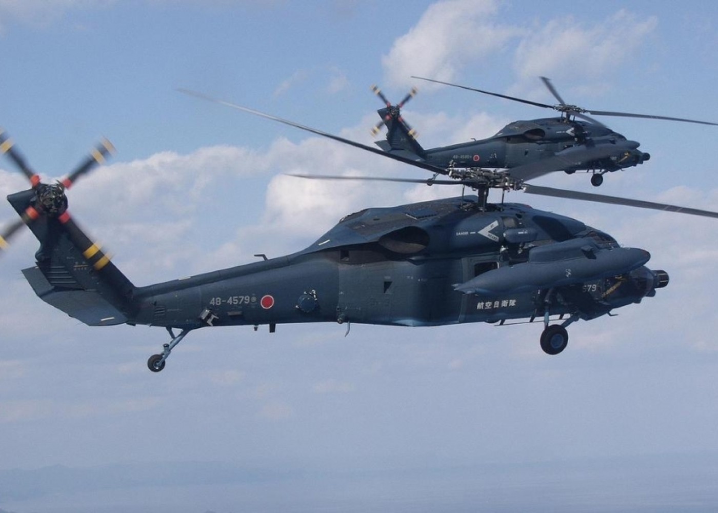 Yaponiyada hərbi helikopterlər qəzaya uğrayıb,ölən və itkin düşənlər var