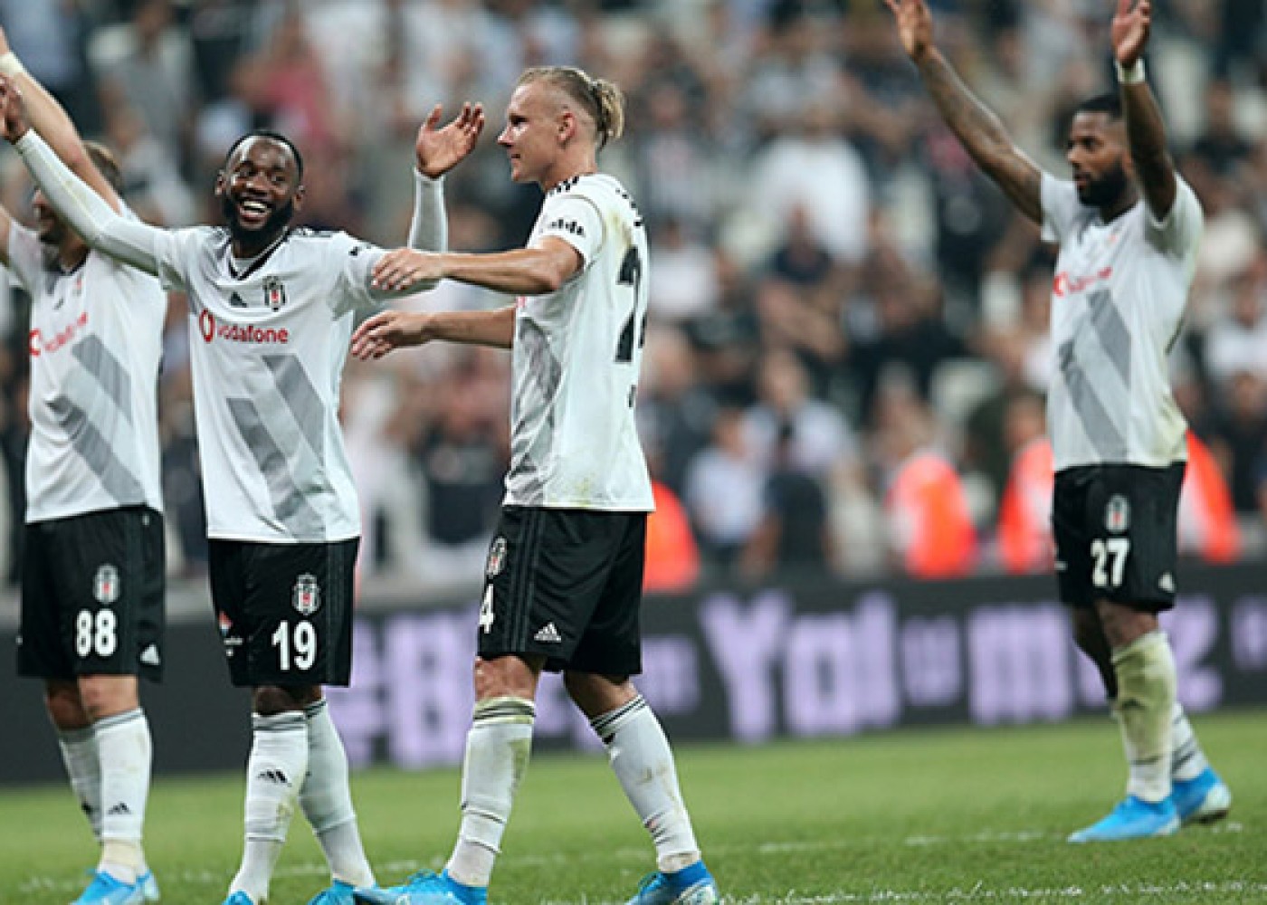 “Beşiktaş” finala yüksəldi