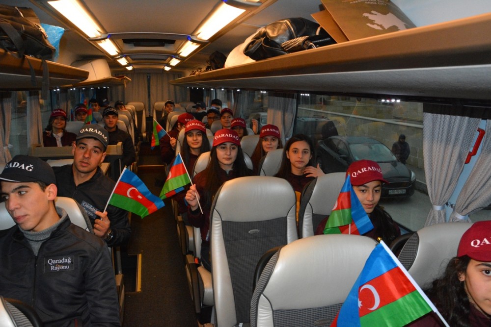 “Ölkəmizi tanıyaq”ın iştirakçıları Naxçıvan yola salındılar - FOTO