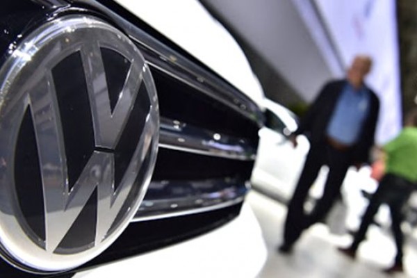 “Volkswagen” istehsalını dayandırır- koronavirusa görə 