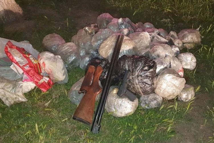 Azərbaycanda sərhəddə İNSİDENT: 115 kq olan heroin, silah götürüldü (FOTOLAR)
