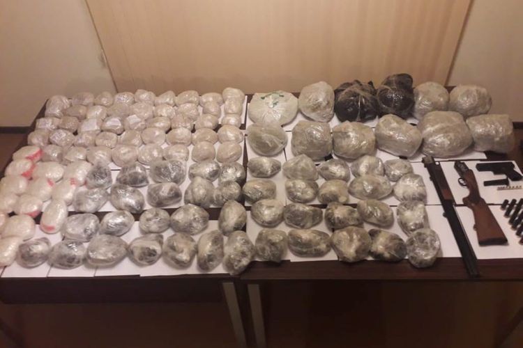 Azərbaycanda sərhəddə İNSİDENT: 115 kq olan heroin, silah götürüldü (FOTOLAR)