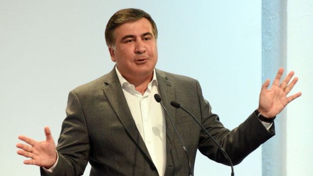 Saakaşvili Yunanıstanda döyüldü - VİDEO