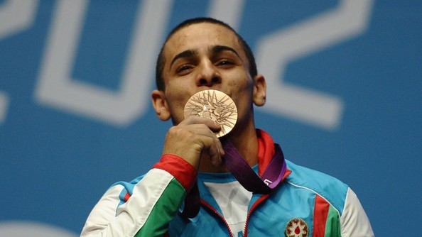 Azərbaycanın daha bir idmançısının Olimpiya medalı təhvil verildi 