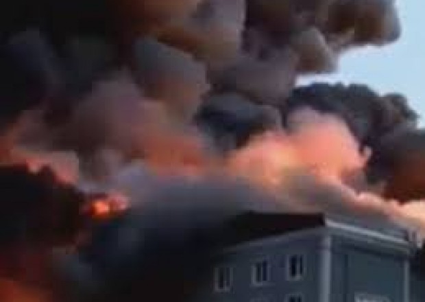 Rusiyada mebel fabriki yandı 