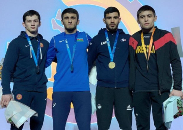 Azərbaycan güləşçiləri Kiyevdən 6 medalla qayıdır 