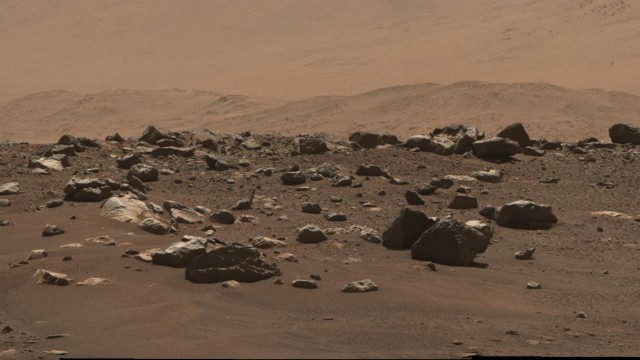 Marsdan yeni fotolar yayımlandı 