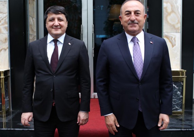Çavuşoğlu Tacikistanın sənaye və yeni texnologiyalar naziri ilə görüşdü
