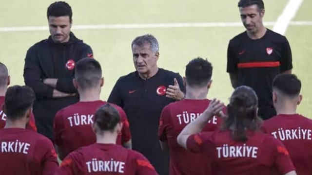 Türkiyəli futbolçular dalaşdı – Bakıda