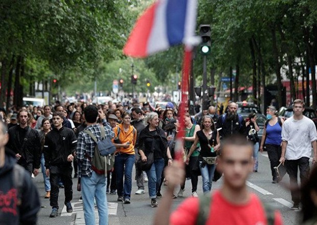 Fransada mitinqlərə 160 mindən çox insan qoşuldu 