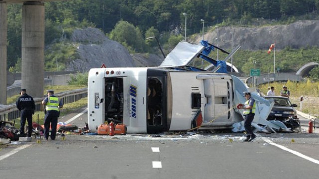 Xorvatiyada avtobus qəzası: Ölənlər var