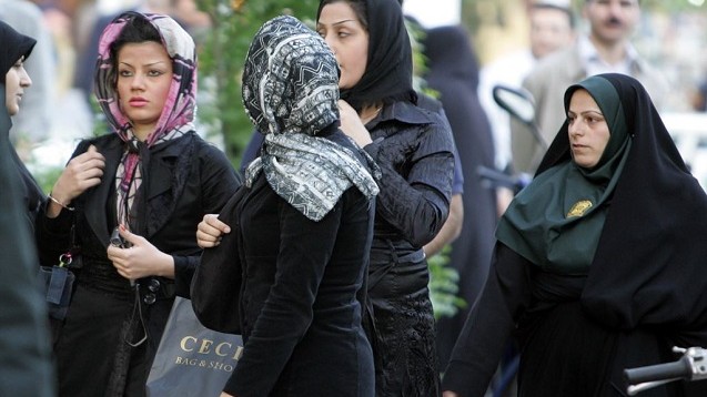 İran qadınlara bunu qadağa etdi 